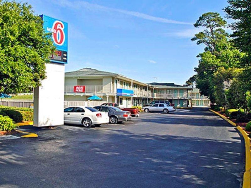 West Ashley Inn Charleston Buitenkant foto
