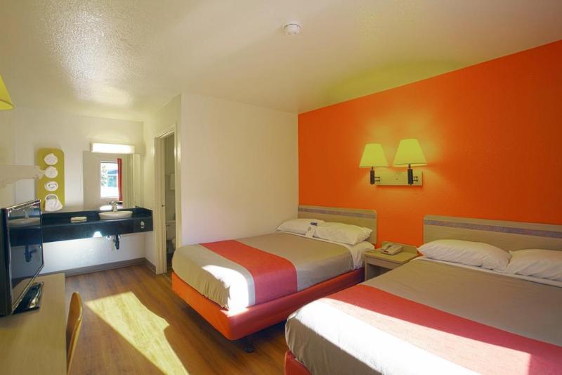 West Ashley Inn Charleston Buitenkant foto